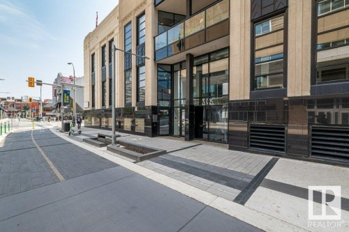203 10009 102 Avenue, Edmonton, AB - Outdoor
