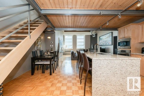 203 10009 102 Avenue, Edmonton, AB - Indoor