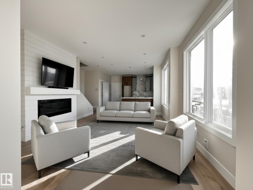 14807 98 Avenue, Edmonton, AB - Indoor Photo Showing Living Room