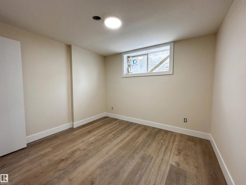 14807 98 Avenue, Edmonton, AB - Indoor Photo Showing Other Room