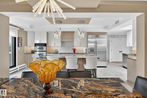 1601 10045 118 Street, Edmonton, AB - Indoor