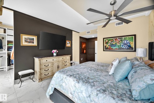 1601 10045 118 Street, Edmonton, AB - Indoor Photo Showing Bedroom