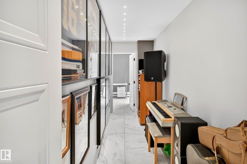 1601 10045 118 Street, Edmonton, AB - Indoor Photo Showing Other Room