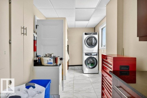 1601 10045 118 Street, Edmonton, AB - Indoor Photo Showing Laundry Room