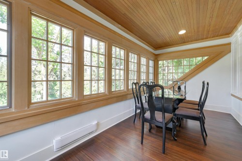 10226 Connaught Drive, Edmonton, AB - Indoor Photo Showing Dining Room