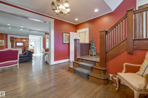 10226 Connaught Drive, Edmonton, AB - Indoor