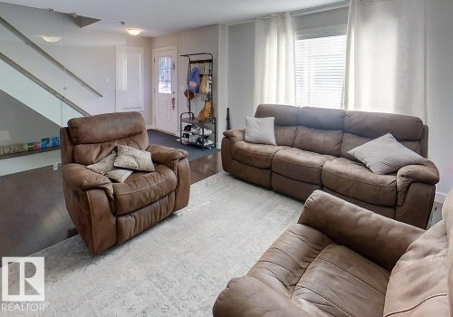 15 7289 South Terwillegar Drive, Edmonton, AB - Indoor Photo Showing Living Room