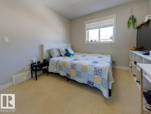 15 7289 South Terwillegar Drive, Edmonton, AB - Indoor Photo Showing Bedroom
