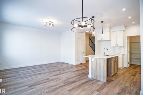 9732 Carson Place, Edmonton, AB - Indoor Photo Showing Kitchen