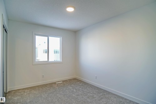 9732 Carson Place, Edmonton, AB - Indoor Photo Showing Other Room