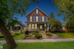 11216 67 Street  Edmonton, AB T5B 1L1