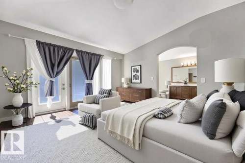 10806 72 Avenue, Edmonton, AB - Indoor Photo Showing Bedroom