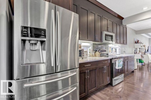10806 72 Avenue, Edmonton, AB - Indoor Photo Showing Kitchen