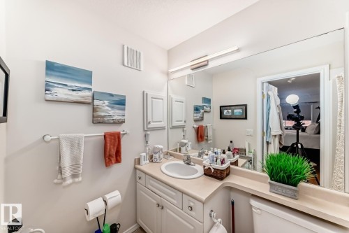123 6703 172 Street, Edmonton, AB - Indoor Photo Showing Bathroom