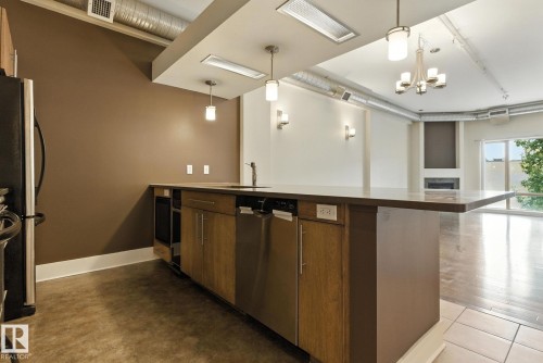 204 11633 105 Avenue, Edmonton, AB - Indoor