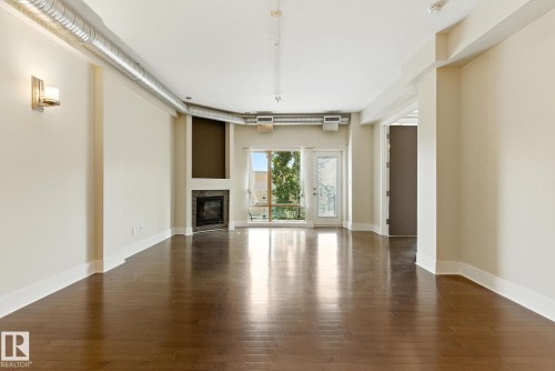 204 11633 105 Avenue, Edmonton, AB - Indoor With Fireplace