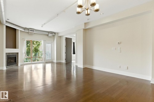 204 11633 105 Avenue, Edmonton, AB - Indoor With Fireplace