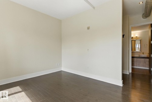 204 11633 105 Avenue, Edmonton, AB - Indoor Photo Showing Other Room