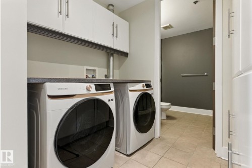 204 11633 105 Avenue, Edmonton, AB - Indoor Photo Showing Laundry Room