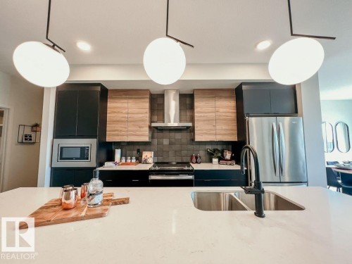 312 30 Street, Edmonton, AB - Indoor Photo Showing Kitchen With Double Sink With Upgraded Kitchen