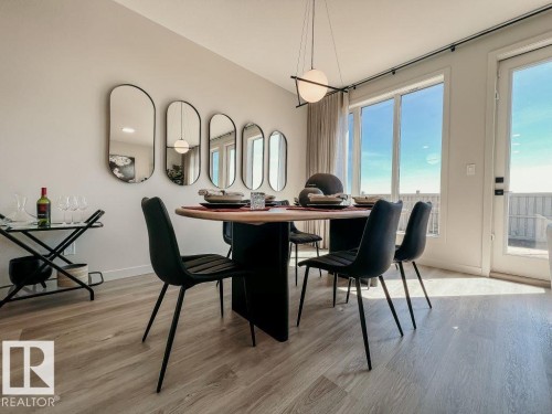 312 30 Street, Edmonton, AB - Indoor Photo Showing Dining Room