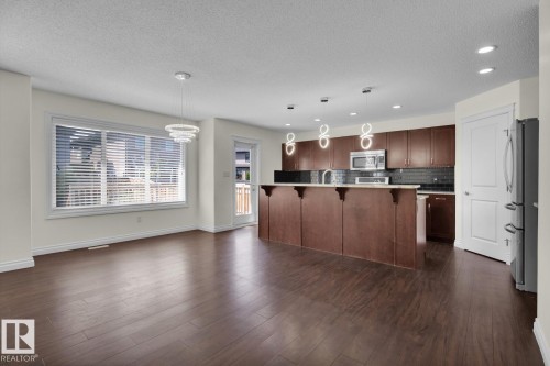16540 131 Street, Edmonton, AB - Indoor Photo Showing Kitchen