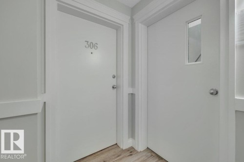 306 10232 115 Street, Edmonton, AB - Indoor Photo Showing Other Room