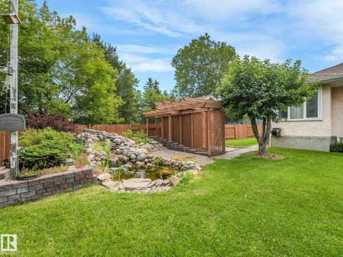 1820 Bearspaw Drive W, Edmonton, AB - Outdoor