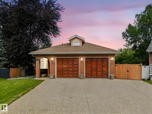 1820 Bearspaw Drive W, Edmonton, AB - Outdoor