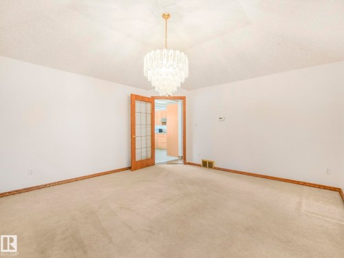 1820 Bearspaw Drive W, Edmonton, AB - Indoor Photo Showing Other Room