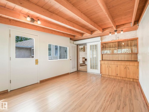 1820 Bearspaw Drive W, Edmonton, AB - Indoor Photo Showing Other Room