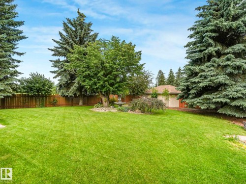 1820 Bearspaw Drive W, Edmonton, AB - Outdoor