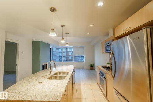 304 2510 109 Street, Edmonton, AB - Indoor Photo Showing Kitchen With Double Sink With Upgraded Kitchen