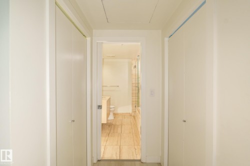 304 2510 109 Street, Edmonton, AB - Indoor