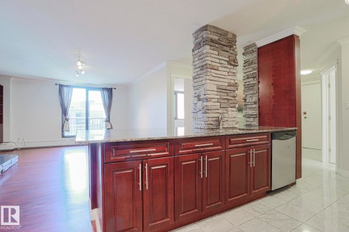 1407 10125 109 Street, Edmonton, AB - Indoor