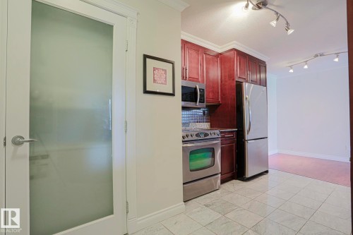 1407 10125 109 Street, Edmonton, AB - Indoor Photo Showing Kitchen