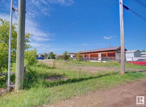 4828 48 Avenue, Chipman, AB 