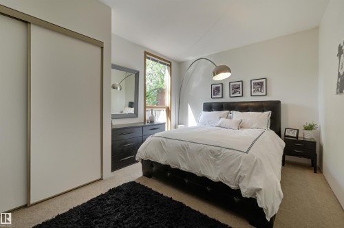 14232 Ravine Drive, Edmonton, AB - Indoor Photo Showing Bedroom