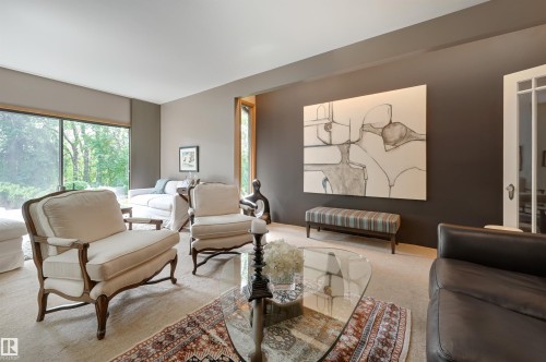 14232 Ravine Drive, Edmonton, AB - Indoor Photo Showing Living Room
