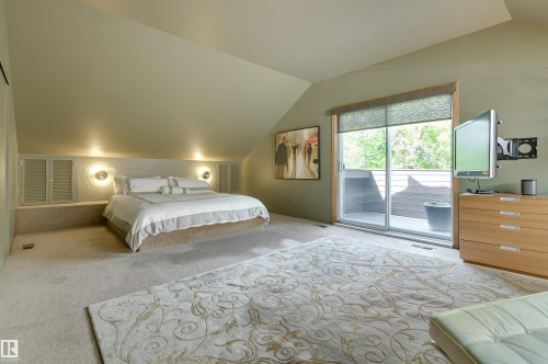 14232 Ravine Drive, Edmonton, AB - Indoor Photo Showing Bedroom