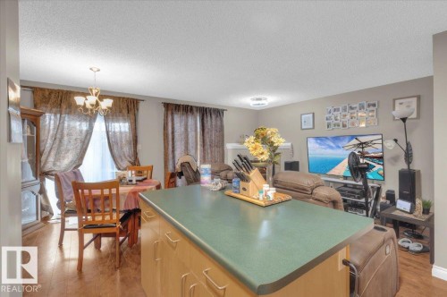 1 345 Kirkness Road, Edmonton, AB - Indoor