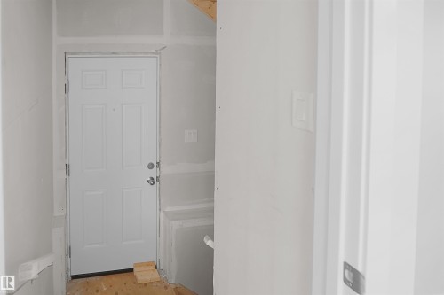 21035 25 Avenue, Edmonton, AB - Indoor Photo Showing Other Room