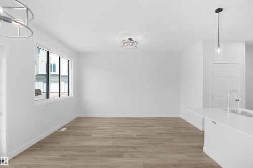 17420 7 Street, Edmonton, AB - Indoor Photo Showing Other Room