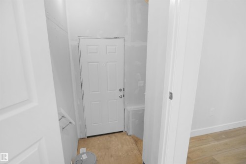 17420 7 Street, Edmonton, AB - Indoor Photo Showing Other Room