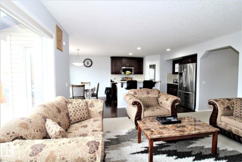 1218 37 Avenue Nw, Edmonton, AB - Indoor Photo Showing Living Room