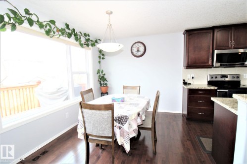 1218 37 Avenue Nw, Edmonton, AB - Indoor Photo Showing Dining Room