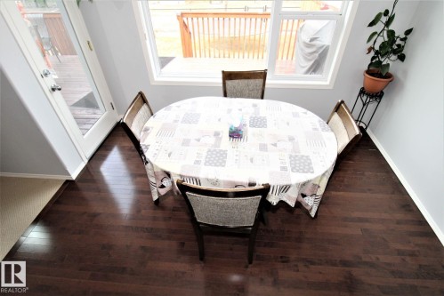 1218 37 Avenue Nw, Edmonton, AB - Indoor Photo Showing Dining Room