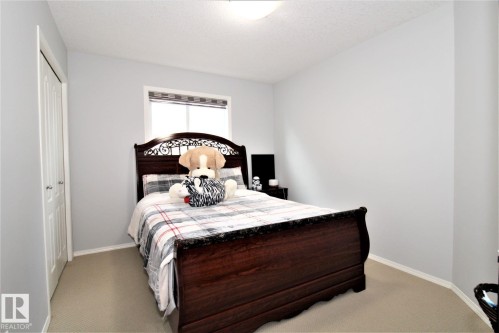 1218 37 Avenue Nw, Edmonton, AB - Indoor Photo Showing Bedroom