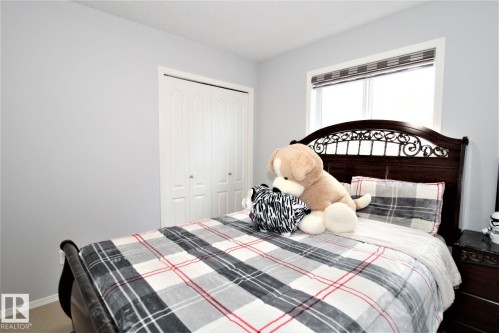 1218 37 Avenue Nw, Edmonton, AB - Indoor Photo Showing Bedroom