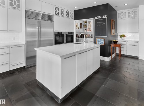 4804 154 Street, Edmonton, AB - Indoor Photo Showing Kitchen